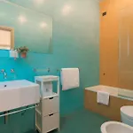Locana Con Jacuzzi E Vista Vila Laglio