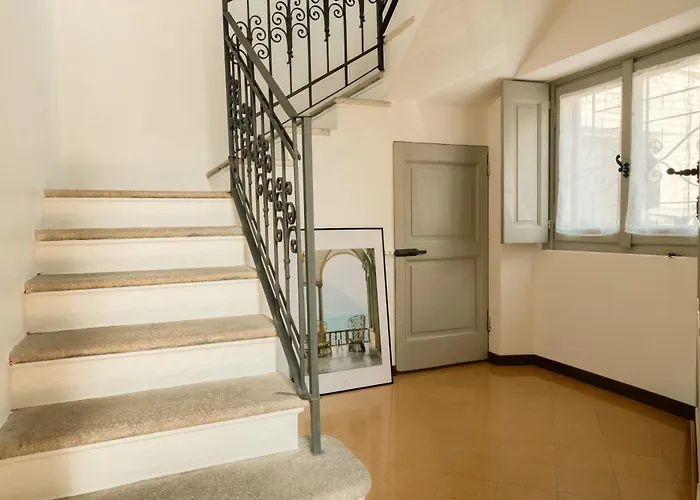 Locana Con Jacuzzi E Vista Βίλα Laglio