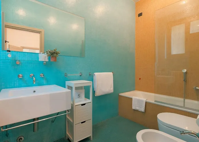 Locana Con Jacuzzi E Vista Vila Laglio
