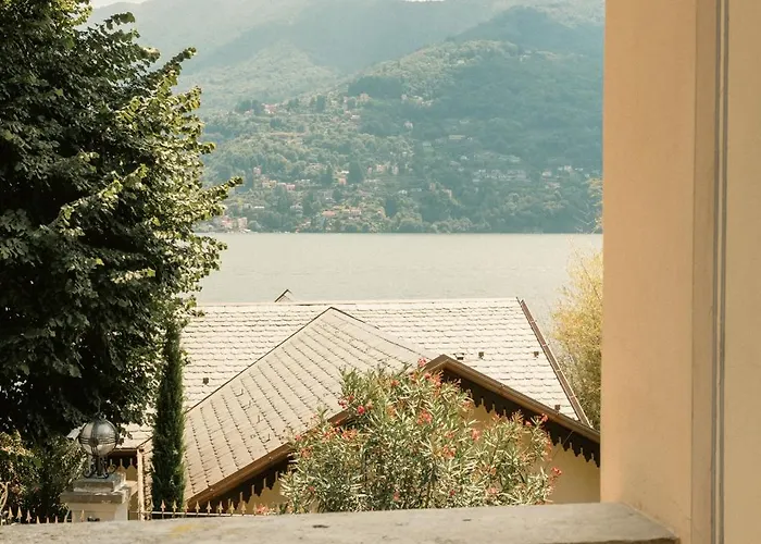 Vila Locana Con Jacuzzi E Vista Laglio